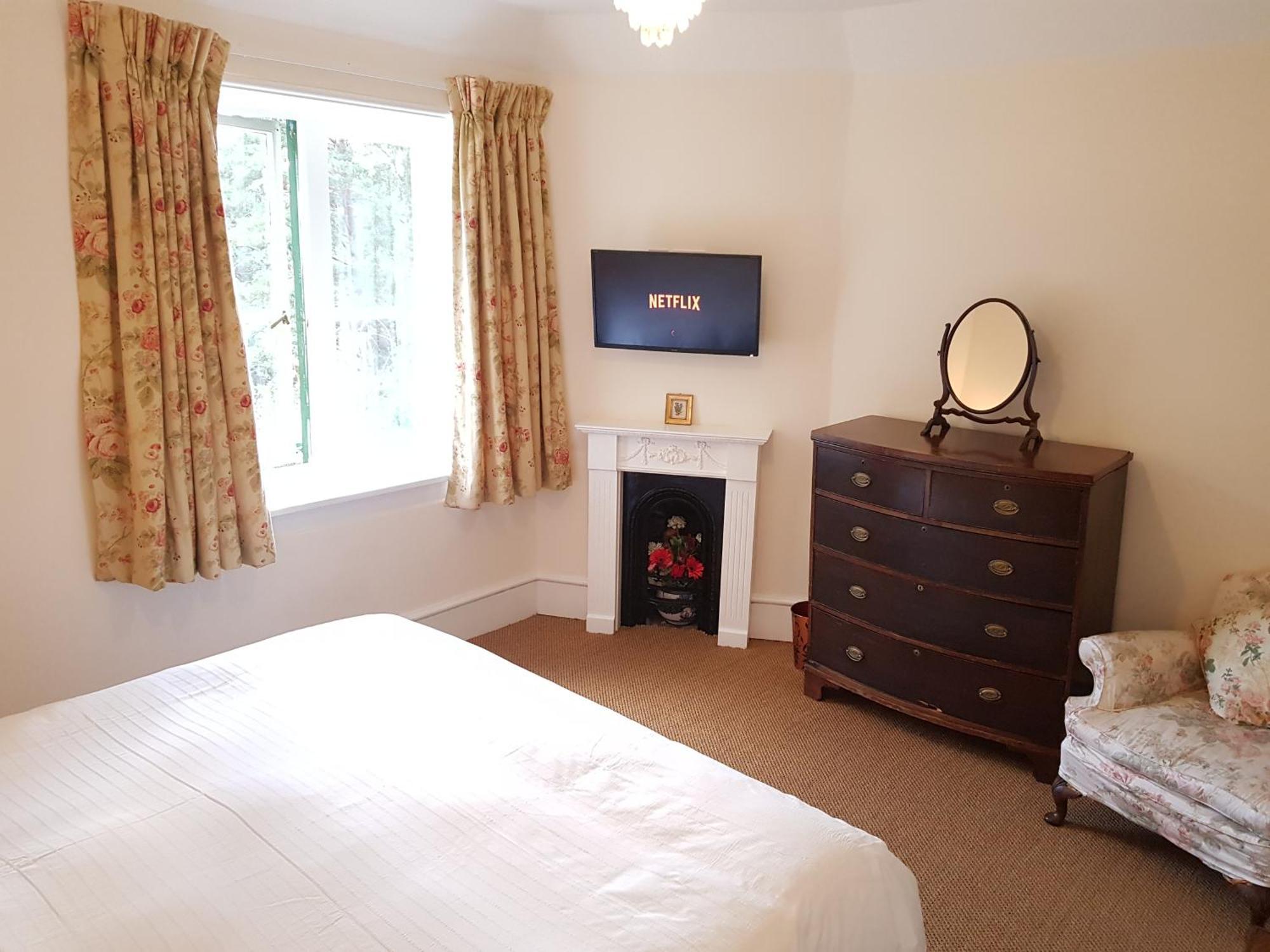 Cambus O' May Traditional Highland Hotel Ballater Zimmer foto